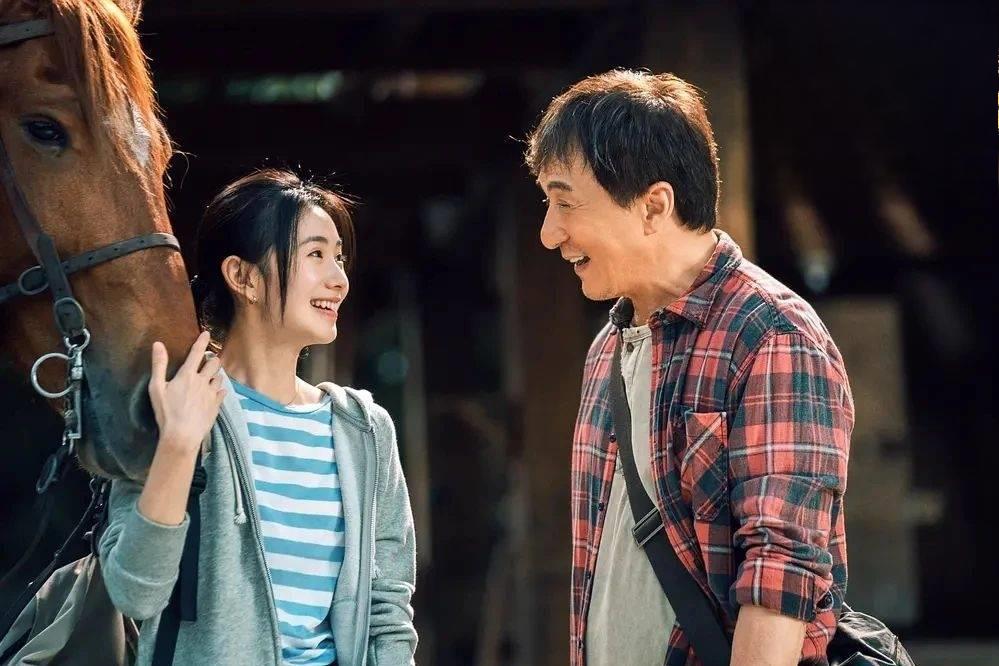 离开张艺谋的刘浩存:从巅峰到谷底的演艺之路 刘浩存,曾被张艺谋发掘