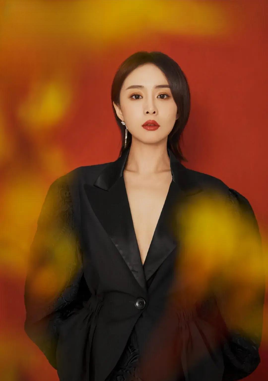 高叶:十年磨一剑,一朝成名天下闻 高叶,中国内地女演员,毕业于北京