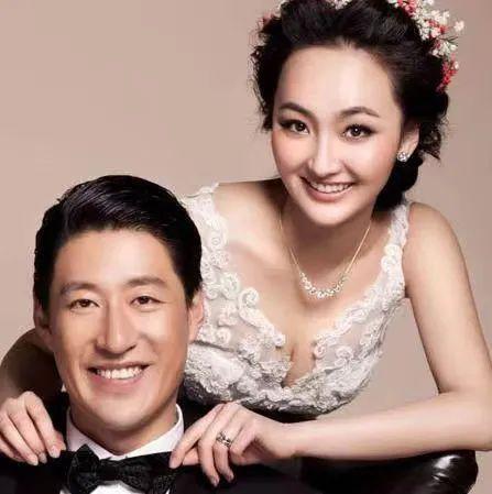 于震:从"家暴男"到幸福丈夫 于震曾因"家暴"前妻而被网友骂成"渣男"
