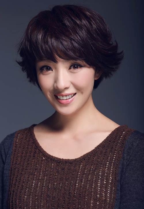 饰演父女的夫妻,孩子8岁才公开关系 刘晓洁和徐洪浩是夫妻,他们在电视