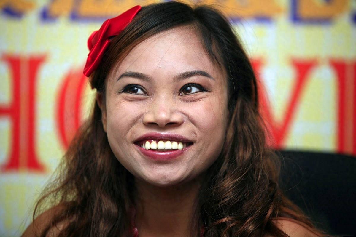 网红凤姐的智商,前后300年无人能及 凤姐,她的全名叫罗玉凤,1985年9月