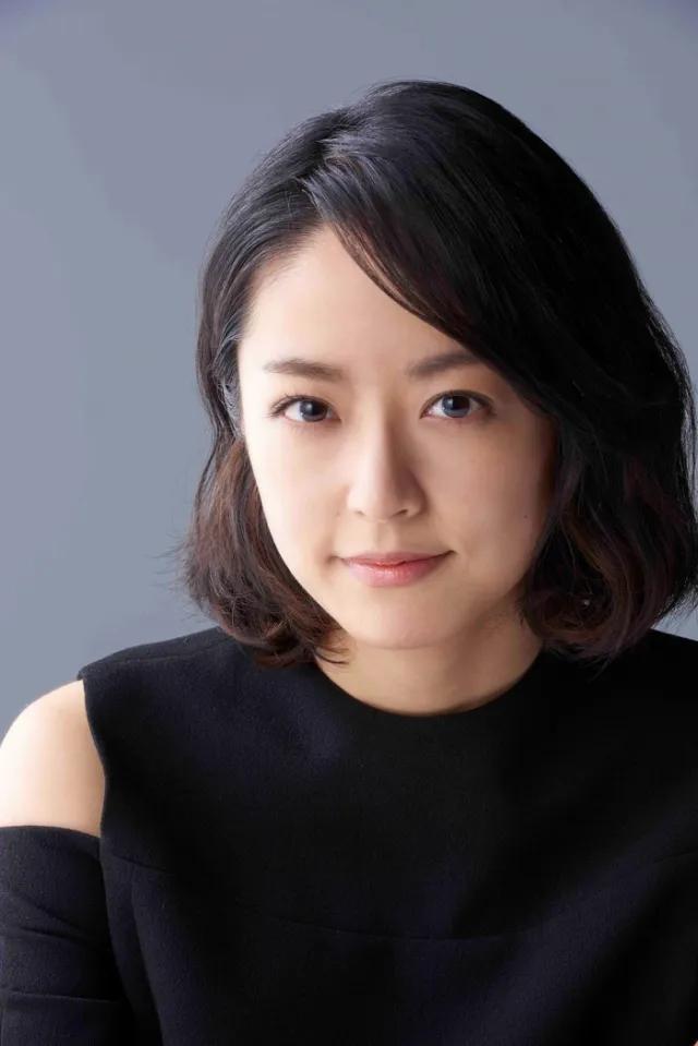 井上真央非洲图片