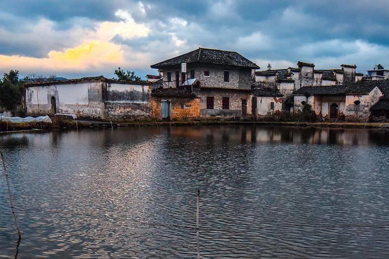 其中,天宝古村是一颗璀璨的明珠,位于江西省宜春市宜丰县,占地面积约