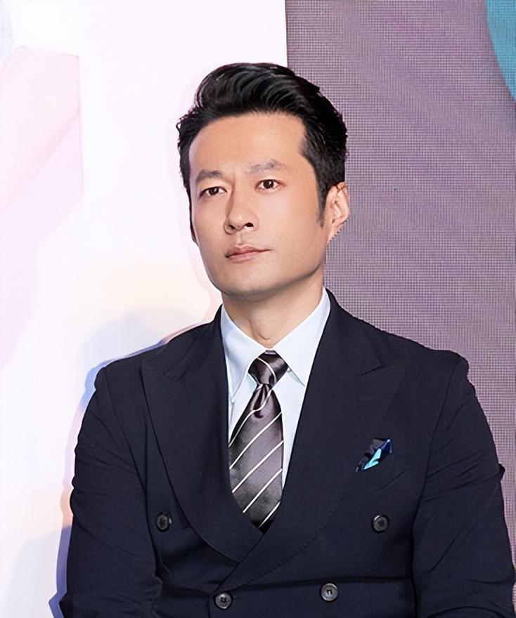 谭凯:从司机到演技派男星的励志人生 谭凯,一个名字如今家喻户晓,但他