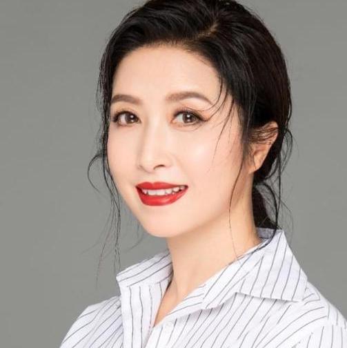 北大才女刘媛媛:从逆袭学霸到直播带货的起伏人生 在近年来的网红热潮
