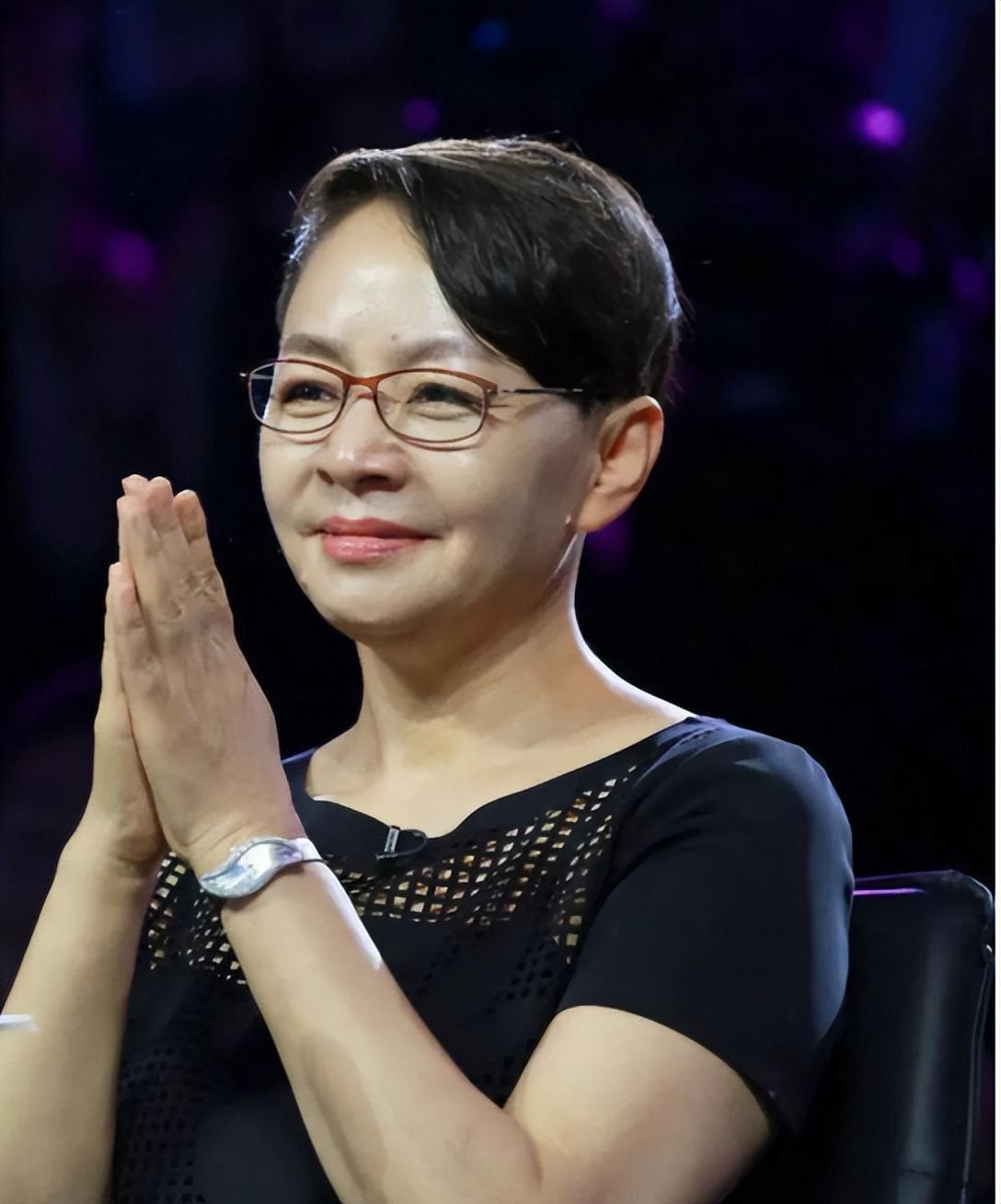 宋丹丹,中国喜剧女演员第一人,她的演艺生涯可谓星光熠熠