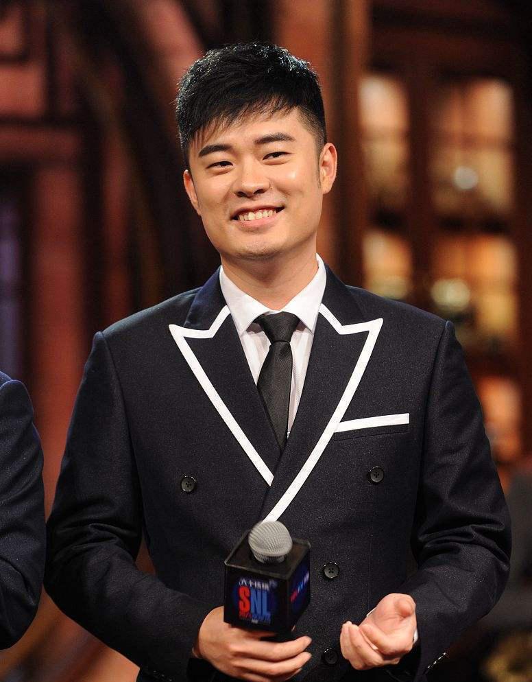 陈赫:从《爱情公寓》走出的喜剧之王 在《爱情公寓》系列中,陈赫以其