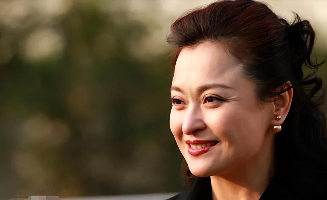 王璐瑶:从"最美杨贵妃"到今日肥胖之人 王璐瑶,出生于黑龙江哈尔滨