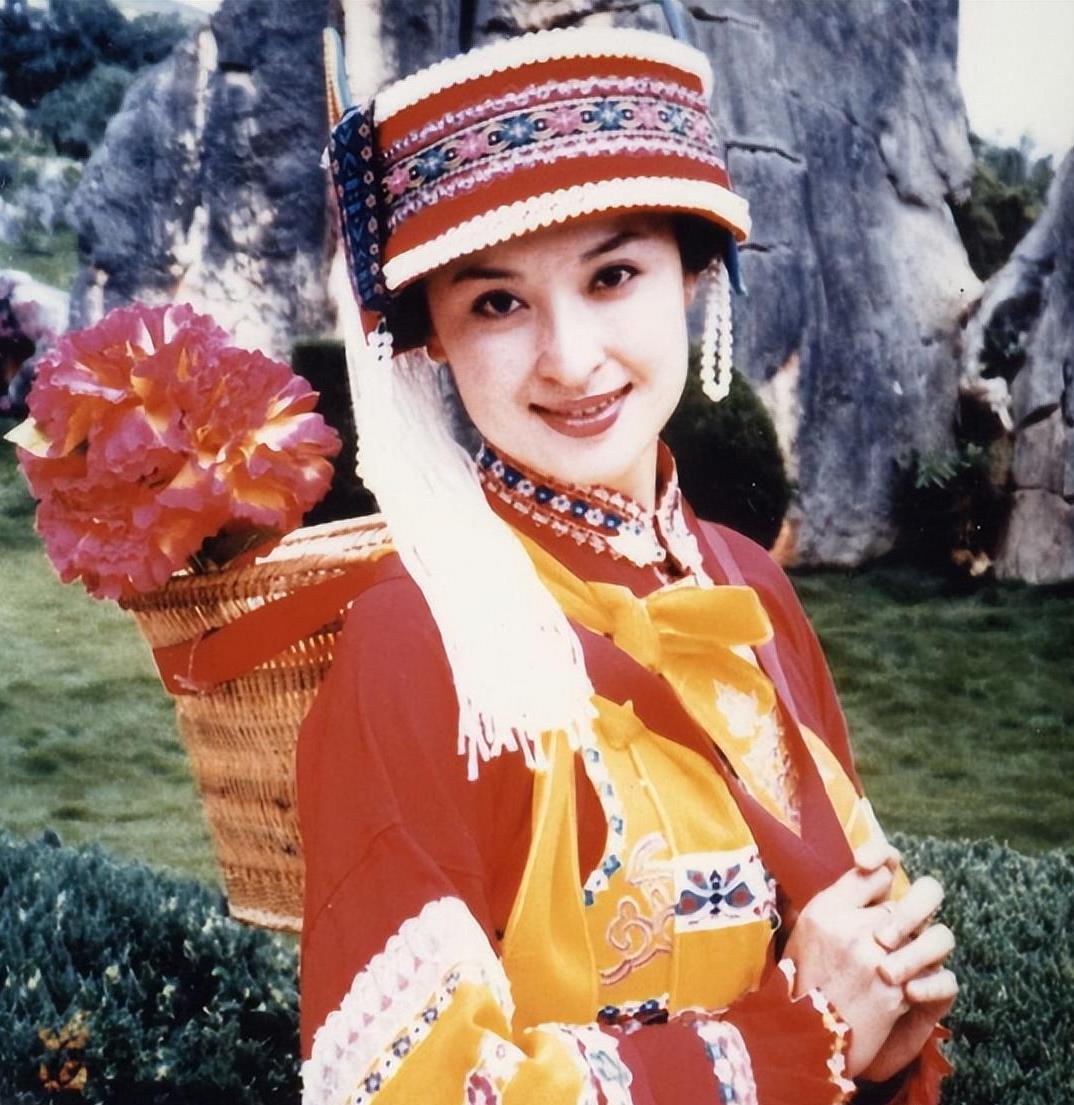 王璐瑶:从"最美杨贵妃"到豪门阔太的传奇人生 王璐瑶,这位昔日的"最美