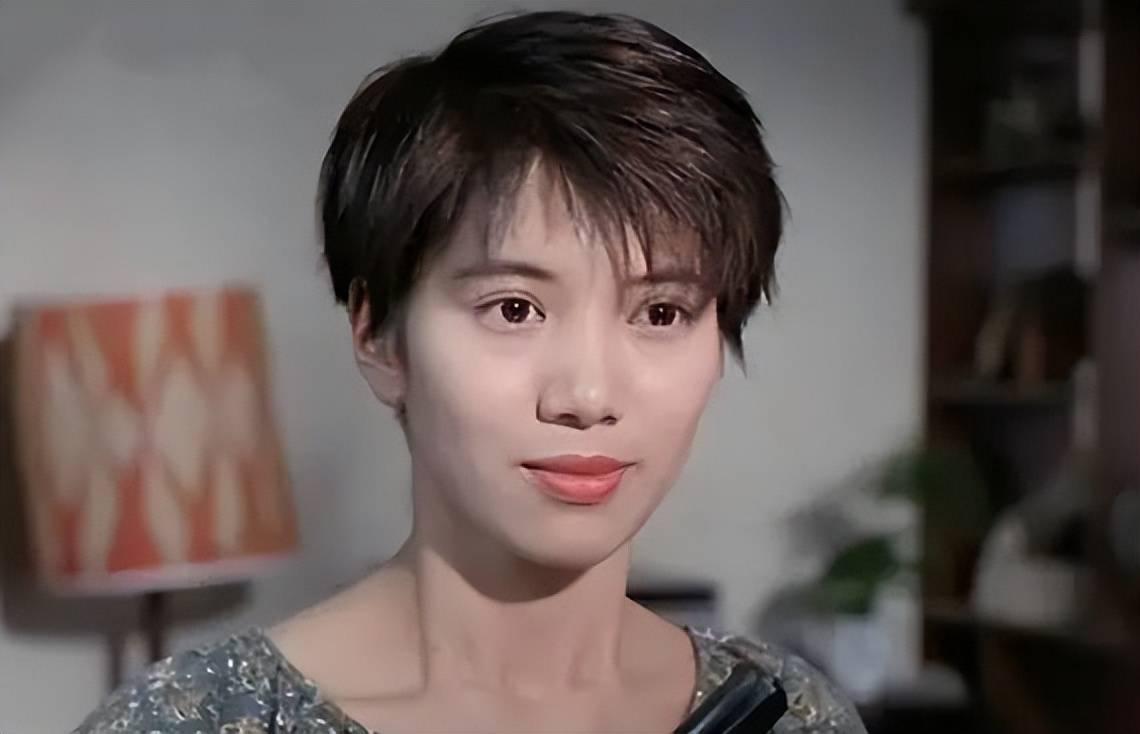 短发女神惊艳回归:香港影视圈短发女星的魅力传承 上个世纪在香港影视