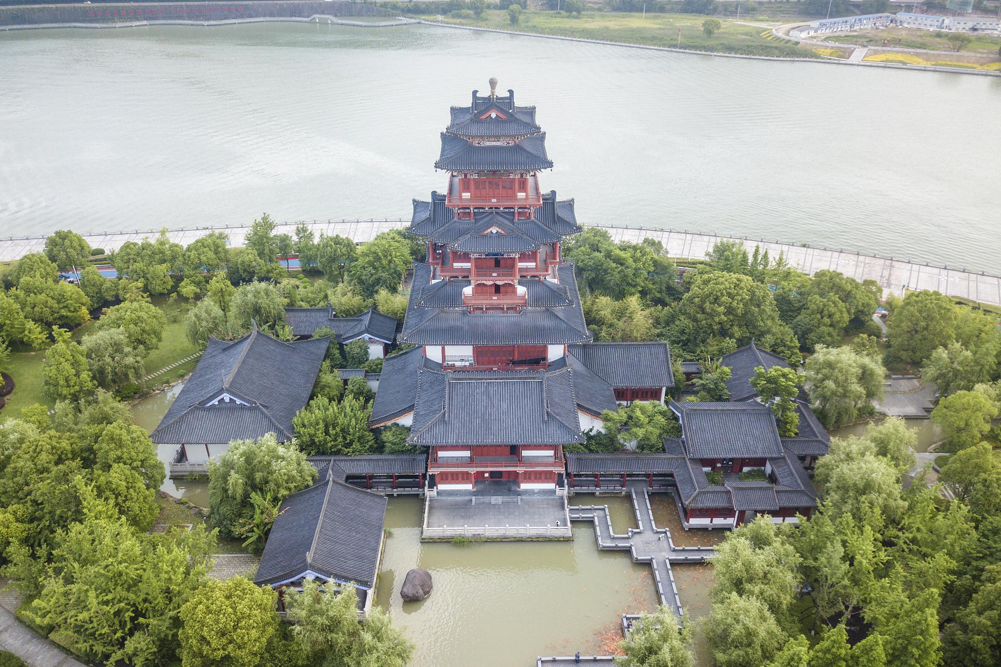 揭秘望湖楼与西湖的神秘联系 望湖楼,作为杭州市的标志性建筑之一