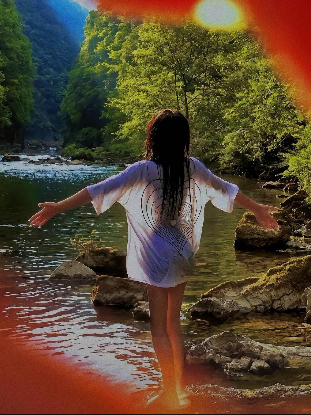 微风吹拂,吹走哀伤 微风吹拂在身上,微微凉;忘却了烦恼,吹走了哀伤.