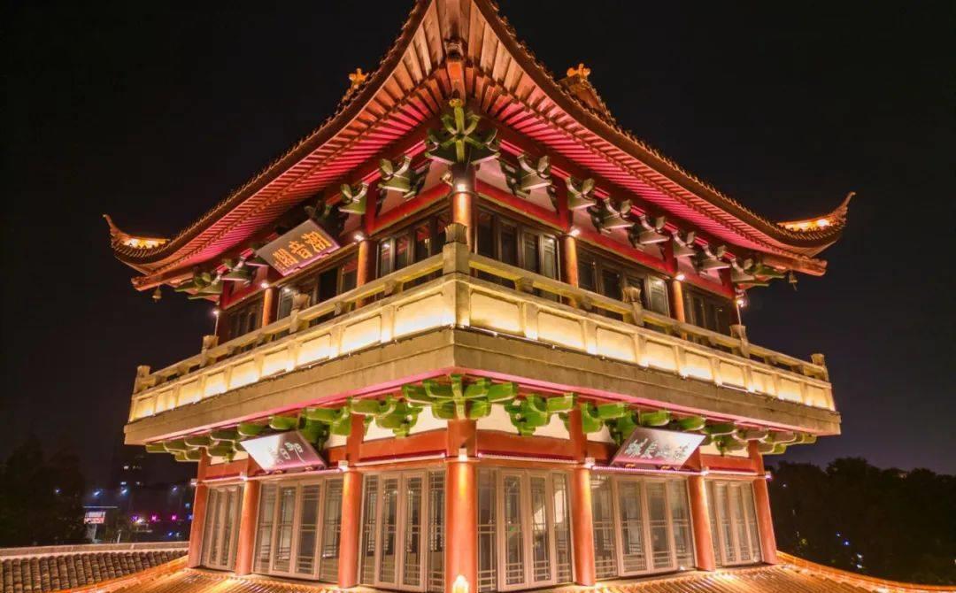 潮音阁:海盐县的一处迷人之地 潮音阁位于嘉兴市海盐县武原街道朝阳