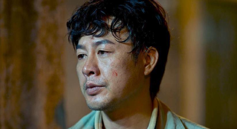 于和伟演绎的黑老大角色 于和伟在电影《坚如磐石》中扮演的黑老大