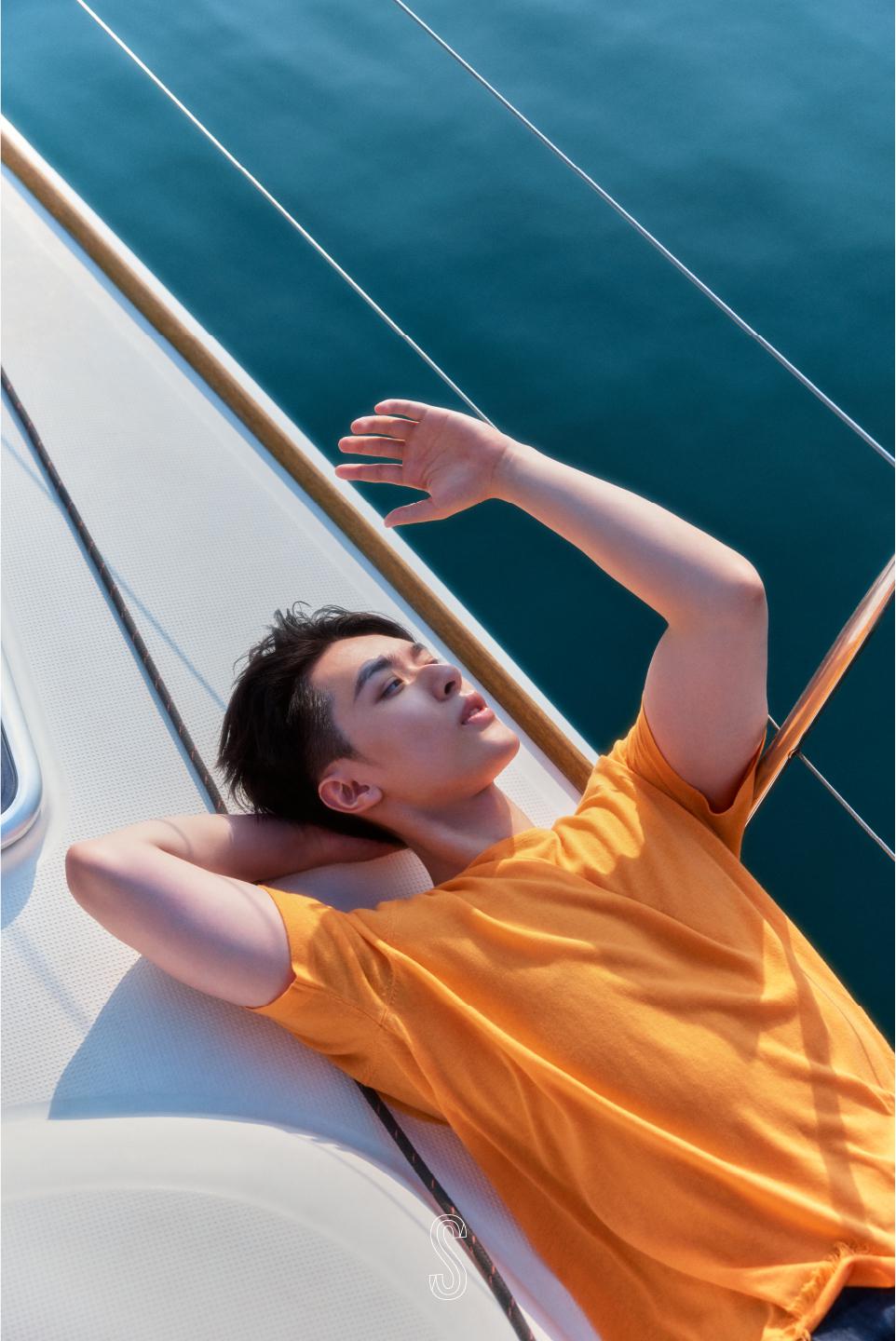 张逸杰:在帆影间探寻演艺新征程 在浩瀚的海洋中,每个航海家都需学会