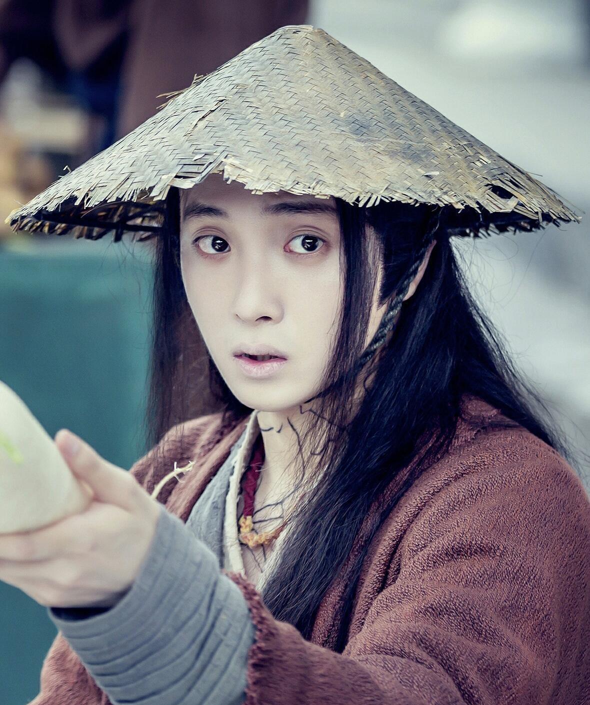 于斌在《陈情令》中凭借温文尔雅形象深入人心,他与粉丝之间独特的