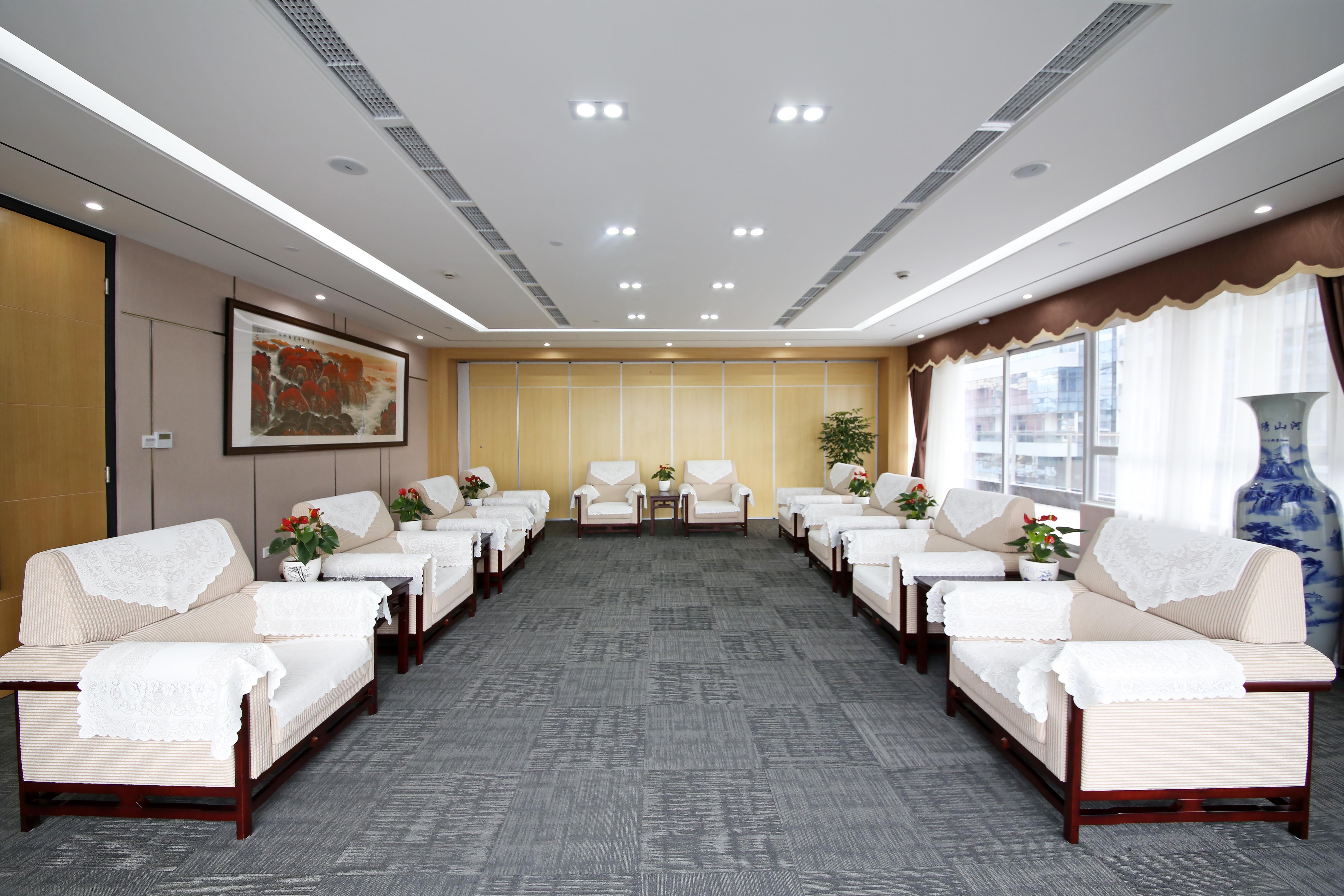 该文件对地方政府债务化解进行了规定,并对地方国企实施了差异化融资