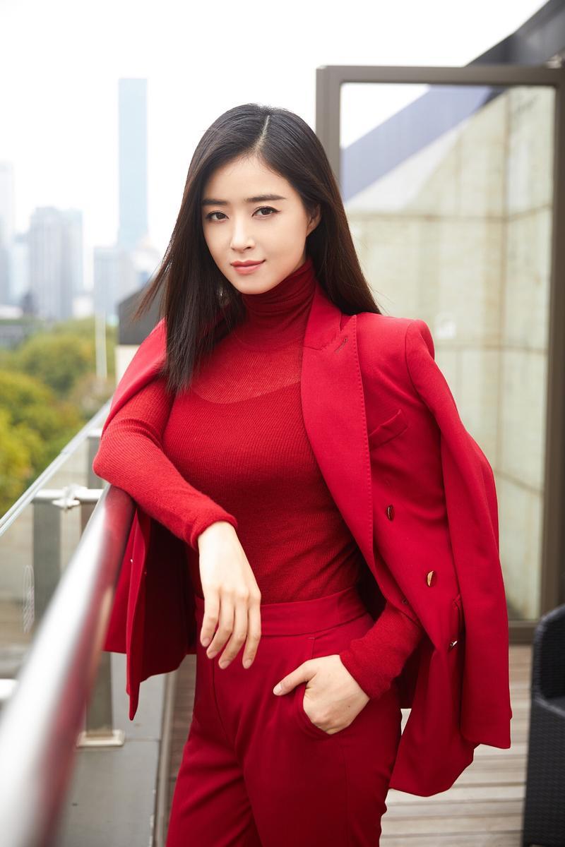 娱乐圈中的一股清流,四十岁的人生新篇章 蒋欣,这位80后实力派女演员