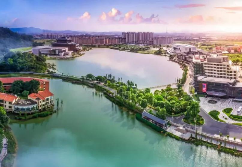 听音湖公园:自然与文化的交融之地 在广东这片富饶的土地上,听音湖