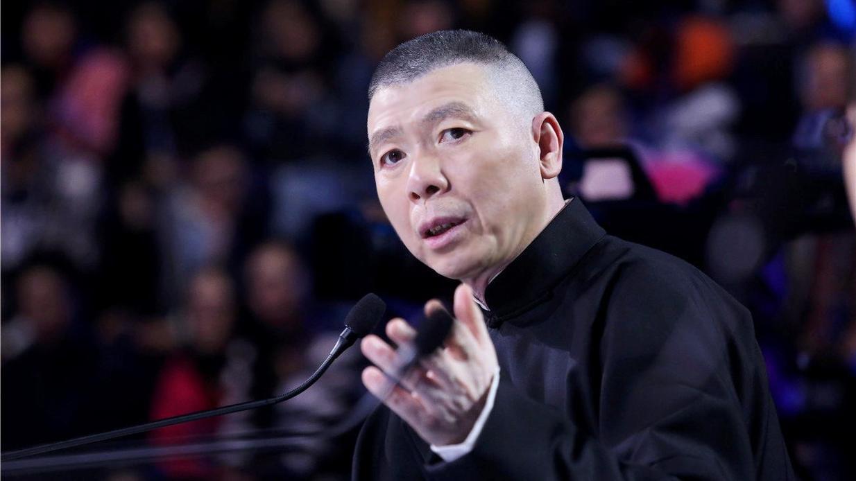 冯小刚的别称"冯裤子"的由来 冯裤子是冯小刚的别称,可能是因为冯小刚