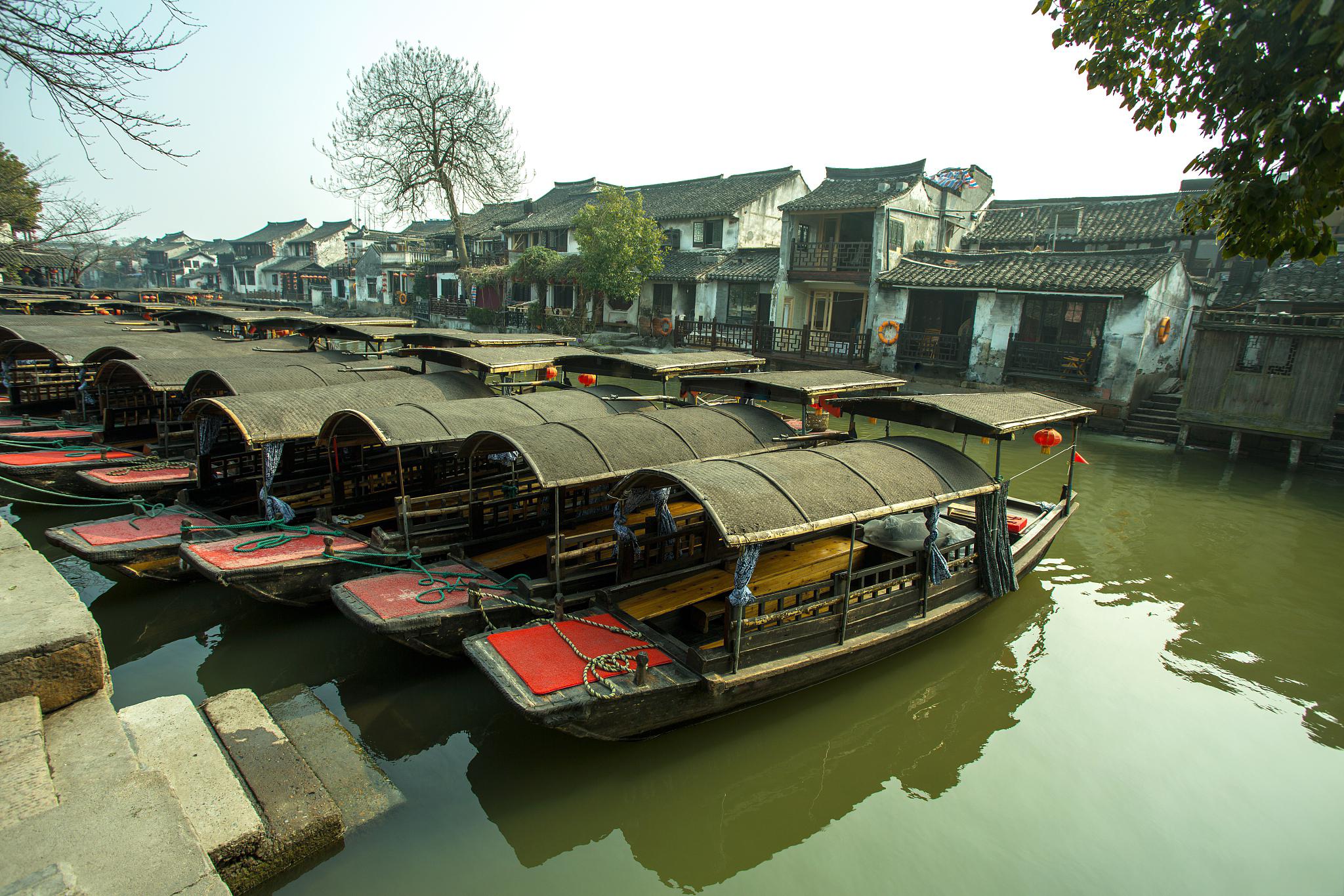 游埠古镇,浙江省四大古镇之一,以游埠溪为灵魂,蕴含着深厚的传统文化