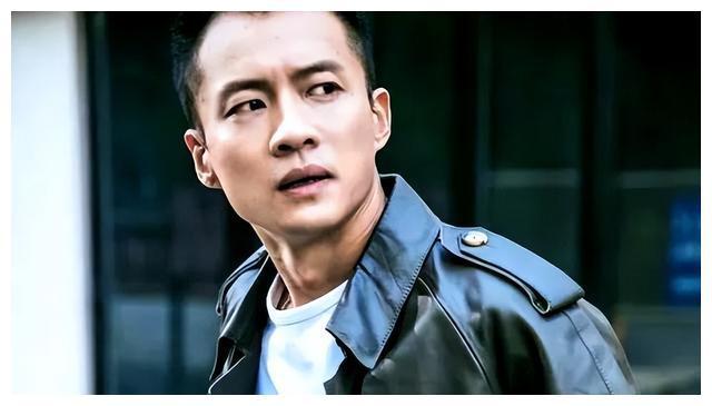 唐曾:大器晚成的演员之路 演员唐曾,一个在演艺圈中默默耕耘的实力派