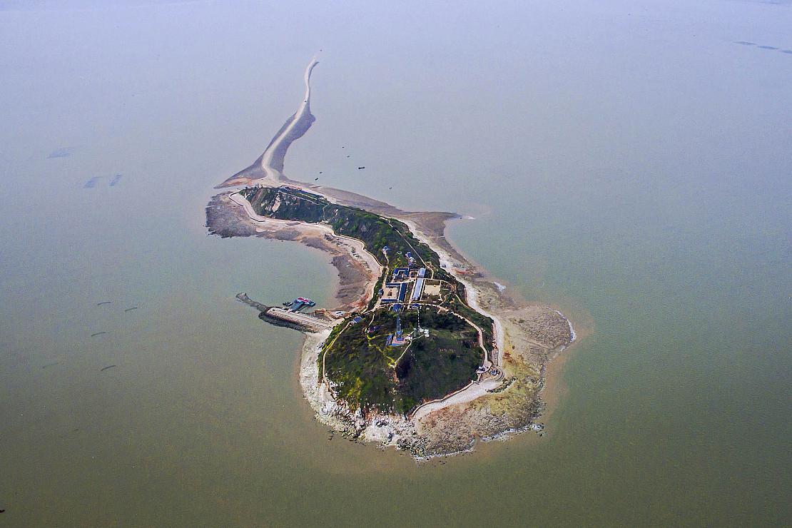 巢湖,探寻自然与人文的完美融合 巢湖,中国第五大淡水湖,等待着你的