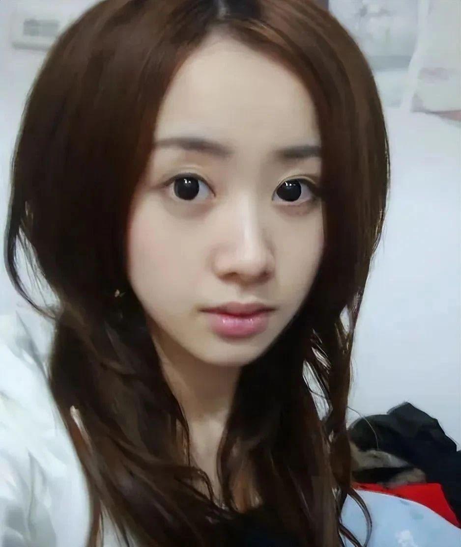 程琳,90后的非主流女神,曾称霸qq空间,如今36岁,退网后创办了属于