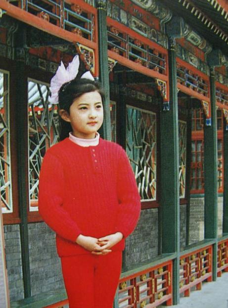 当红退圈考北大 金铭,9岁在电影《青青河边草》中饰演"婉君",备受观众