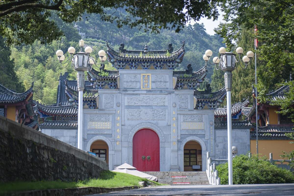 黄梅县:黄冈市乃至湖北省的经济新星 黄梅县在黄冈市的经济崛起中独领