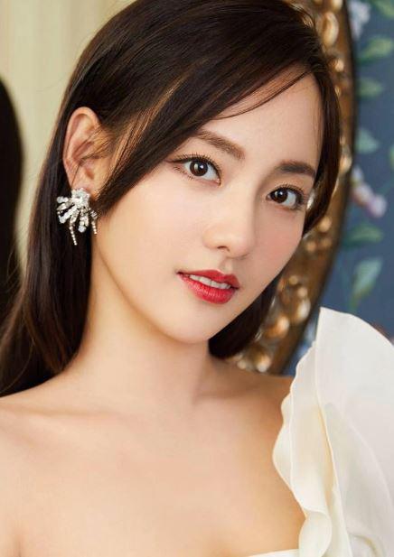 张嘉倪与买超离婚,不畏打击坚持追求事业 张嘉倪和买超曾是令人艳羡的