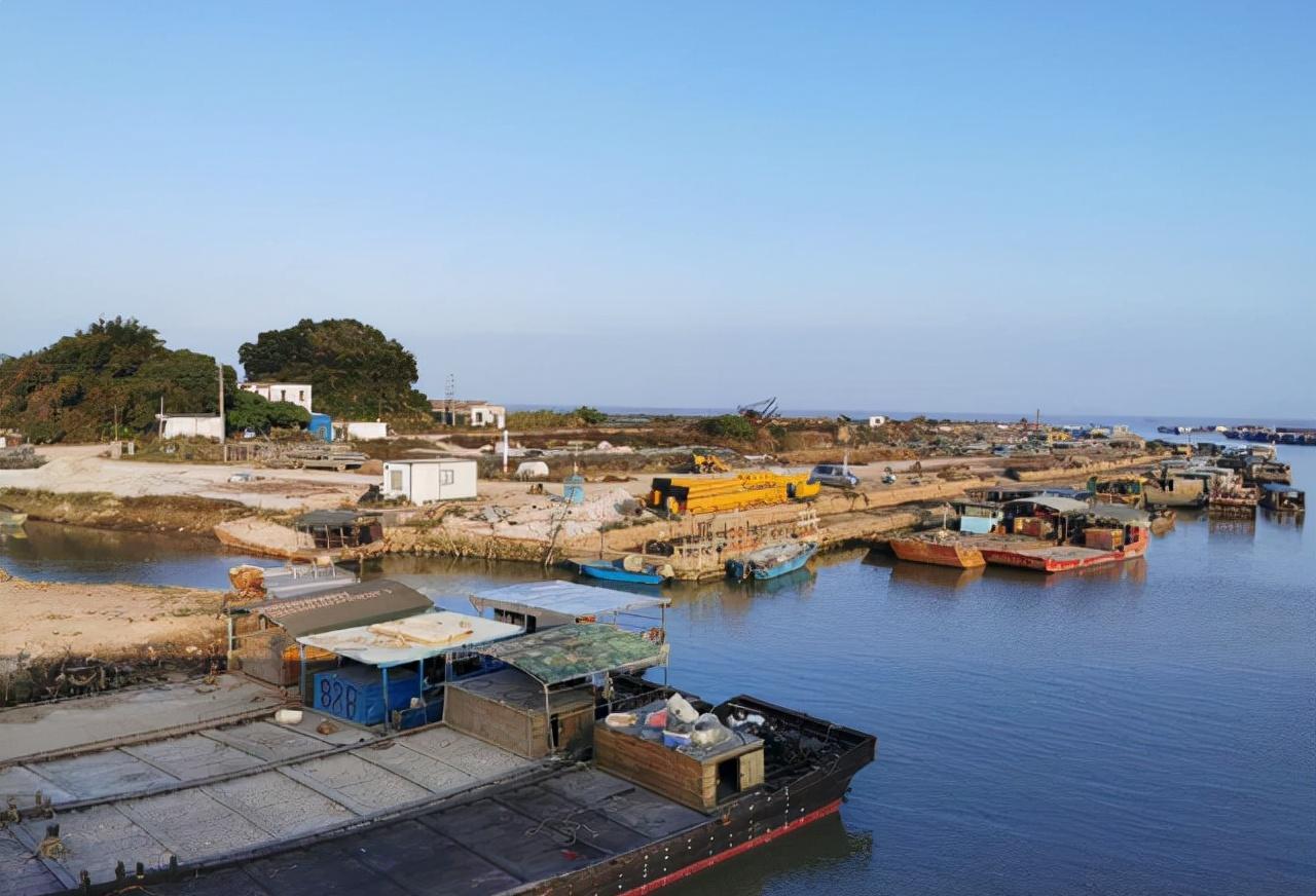 广东省台山市广海镇:历史悠久的小镇 广东省台山市广海镇位于东南海岸