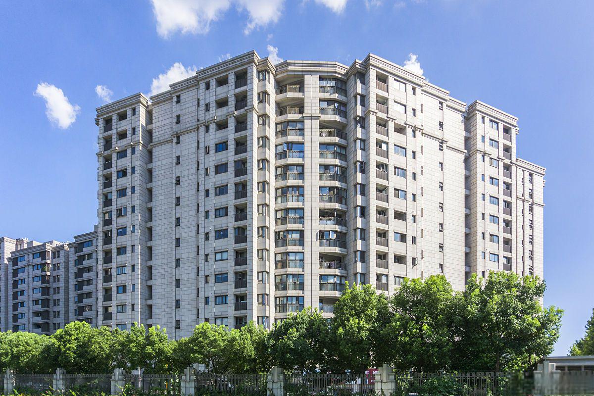 购房是一件大事,选购小高层楼房也是如此.