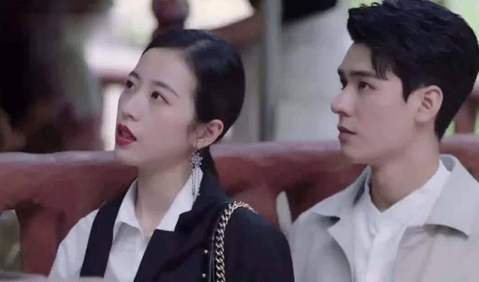 《从结婚开始恋爱》:鹿方宁凌睿的爱情故事 《从结婚开始恋爱》是一部