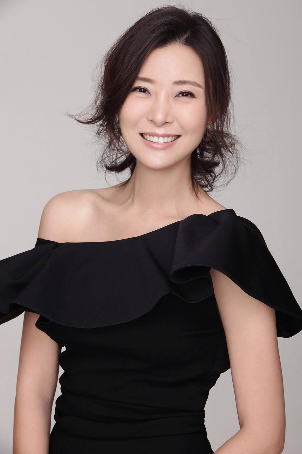 柯蓝:不想结婚的中年女性 柯蓝,开国上将钟期光的嫡孙女,巾帼英雄黄明