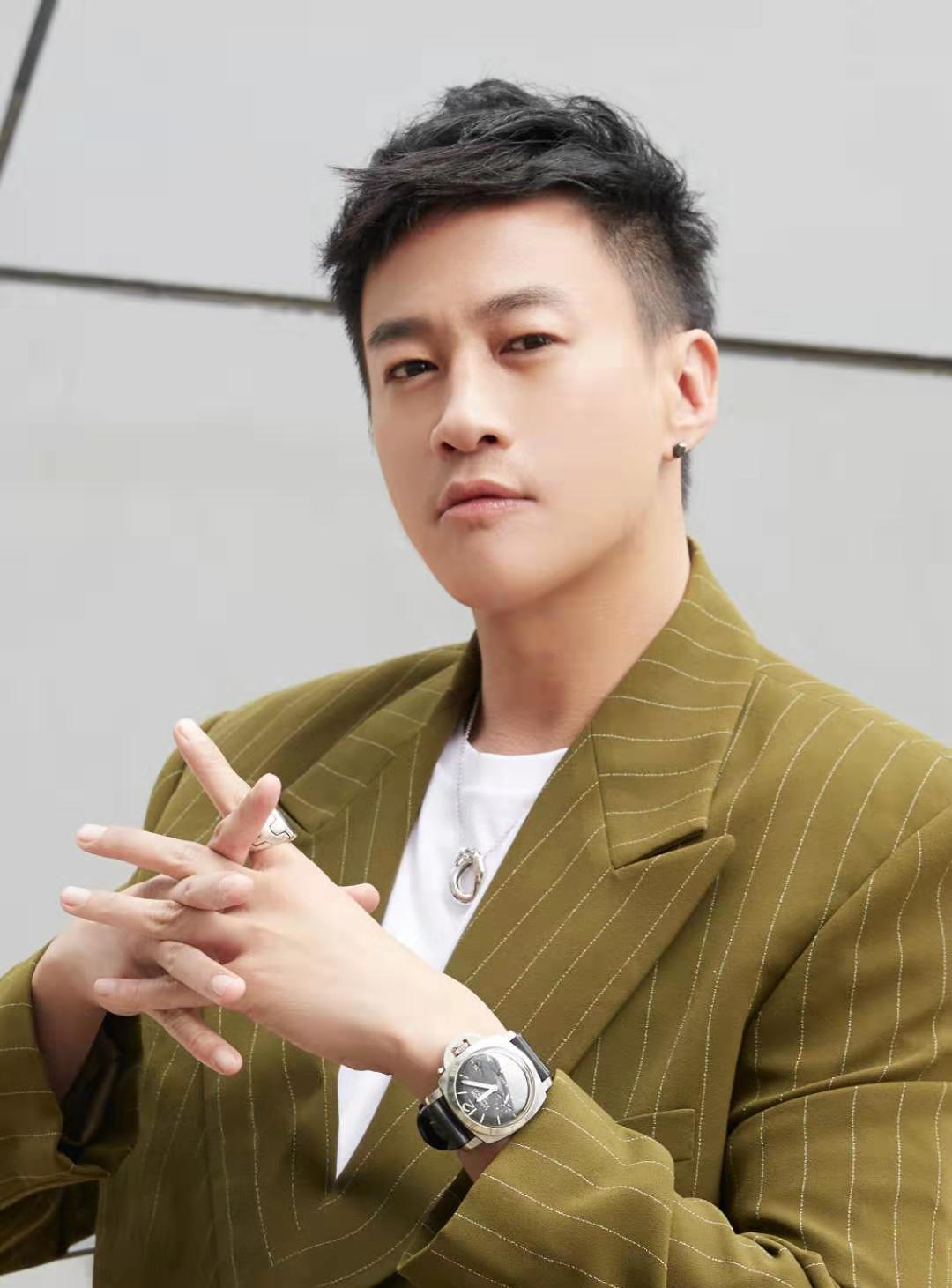 娱乐圈惨剧:生命脆弱而宝贵 演员何润东在拍摄新剧时遭遇车祸,180万豪