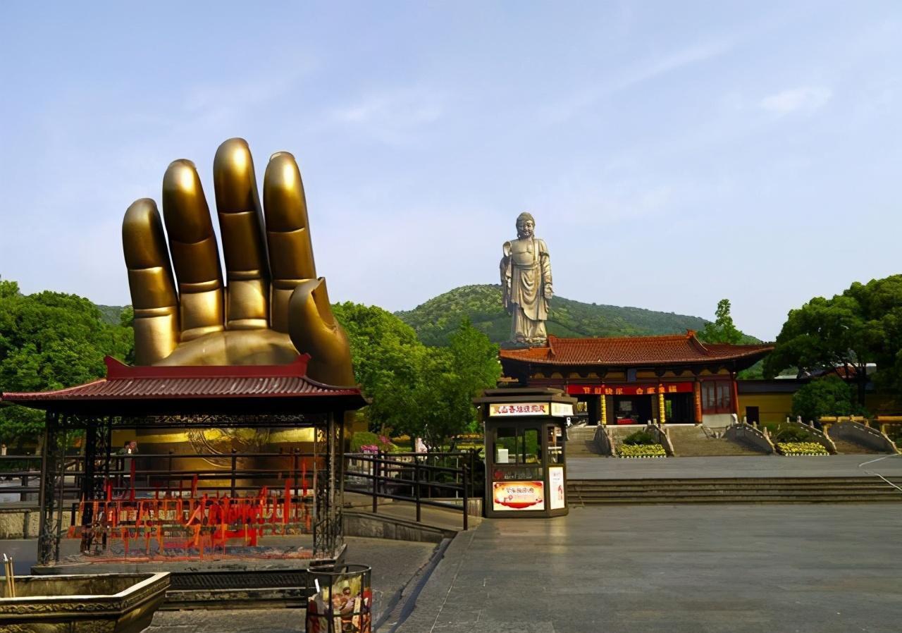 灵山大佛:让人心灵得到洗礼的佛教圣地 灵山大佛位于无锡市灵山景区内