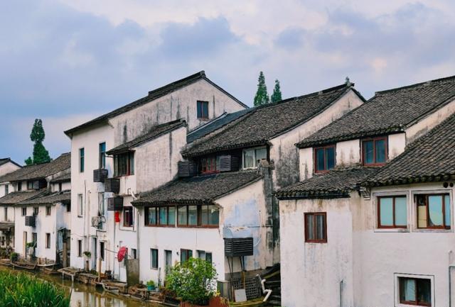 杭州西兴古镇:古老韵味与现代气息的完美融合 杭州,这座拥有数千年