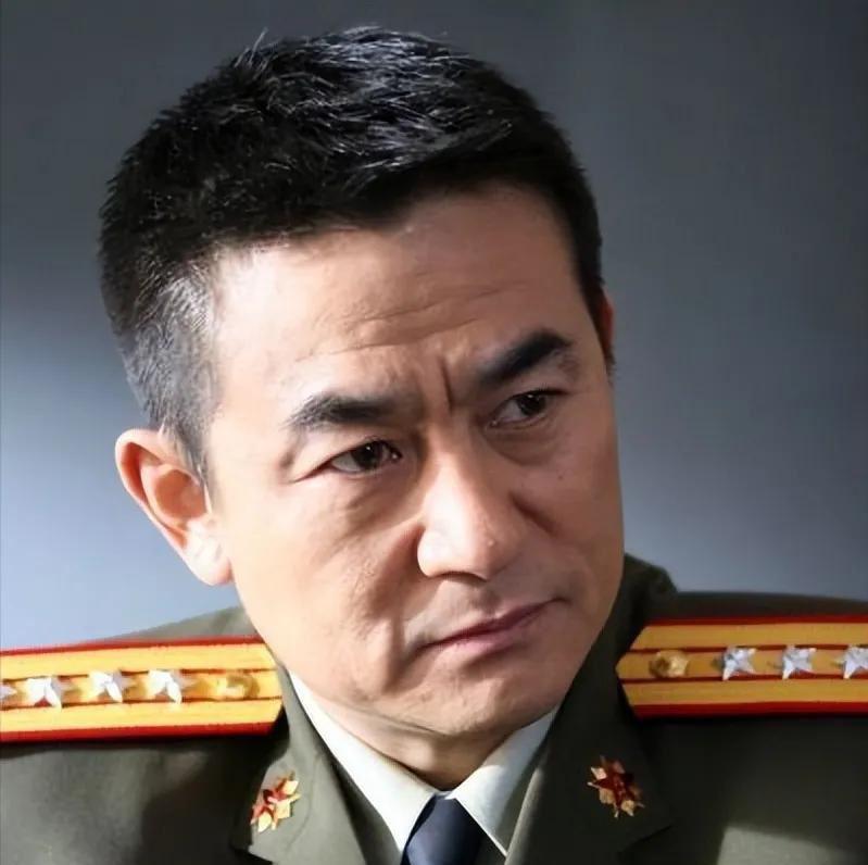 演员李洪涛:从铁路工人到演艺巅峰 李洪涛,一个从铁路工人蜕变为优秀
