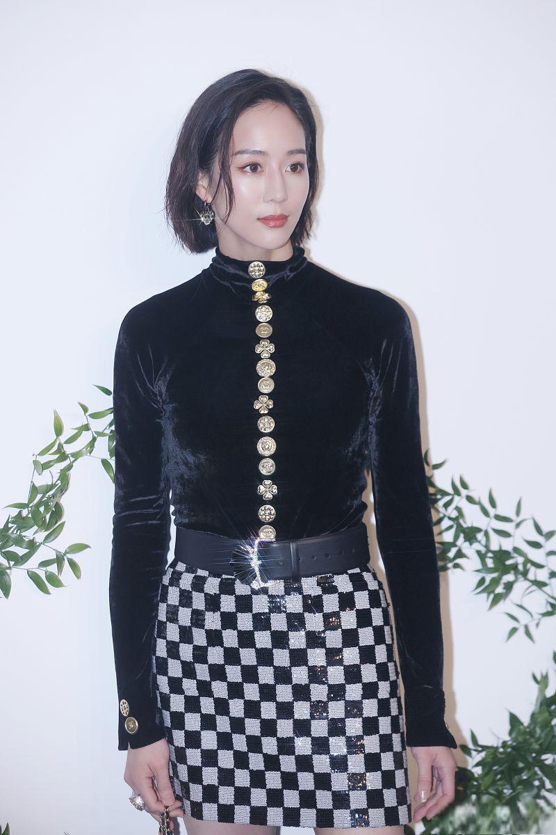 张钧甯:婚姻应该按照一定顺序进行 张钧甯在出席某活动时表示,婚姻