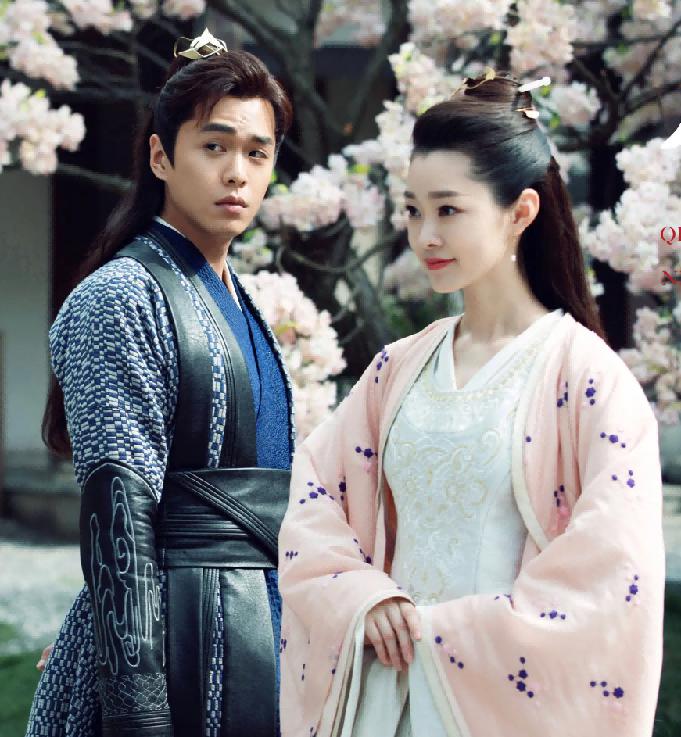 范家兄妹:心灵的契合 范闲和范若若,一个为妹妹未来谋划,一个为兄长拿