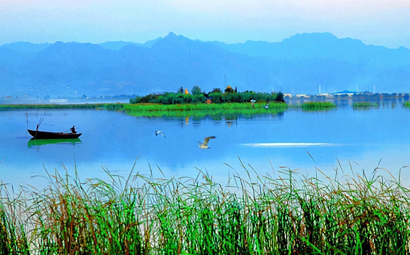 包头南海湿地公园:内蒙古的璀璨明珠 内蒙古,这片广袤的土地拥有令人