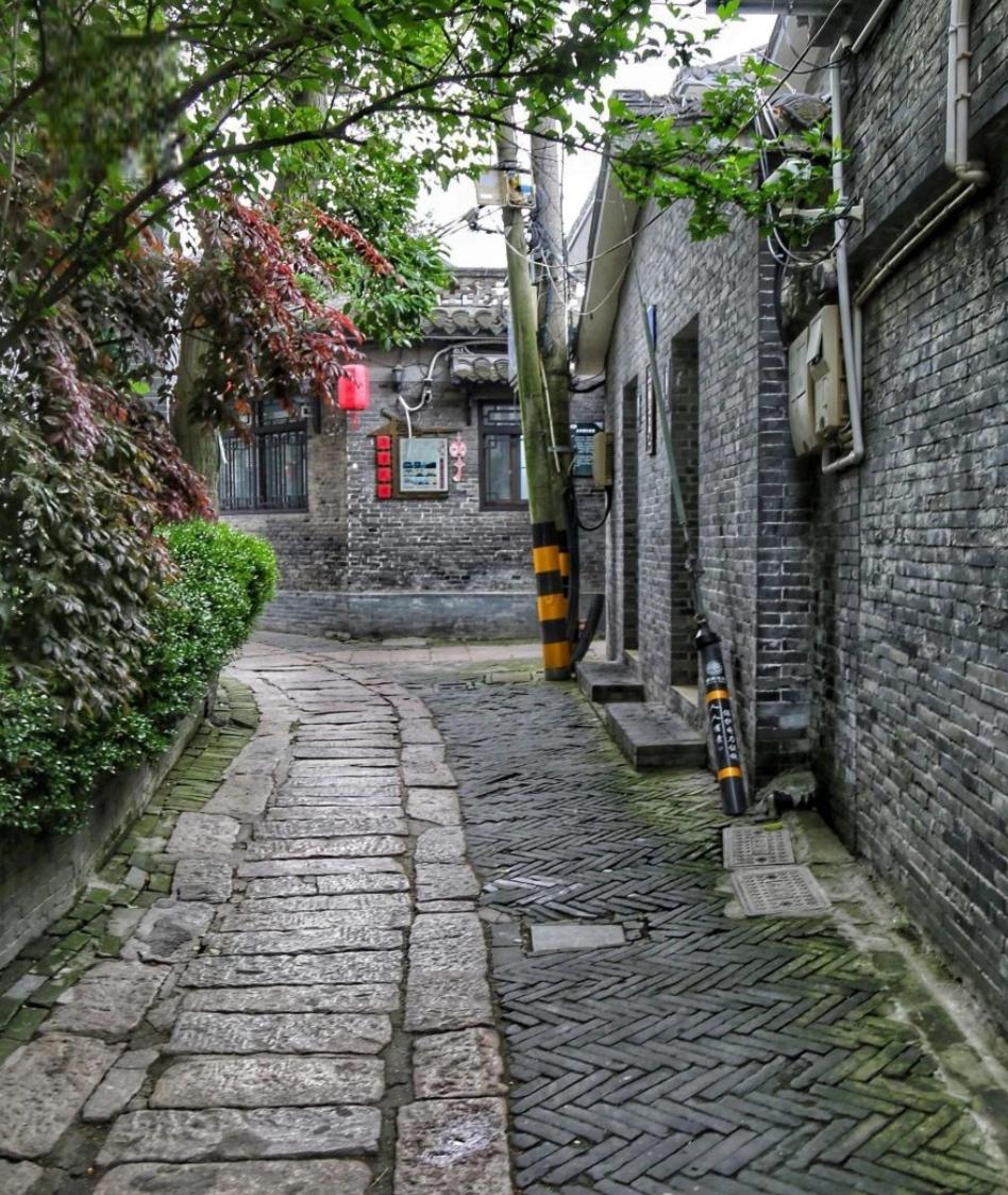 溱潼古镇:泰州的水乡明珠 溱潼古镇,这座拥有千年历史的美丽水乡,是