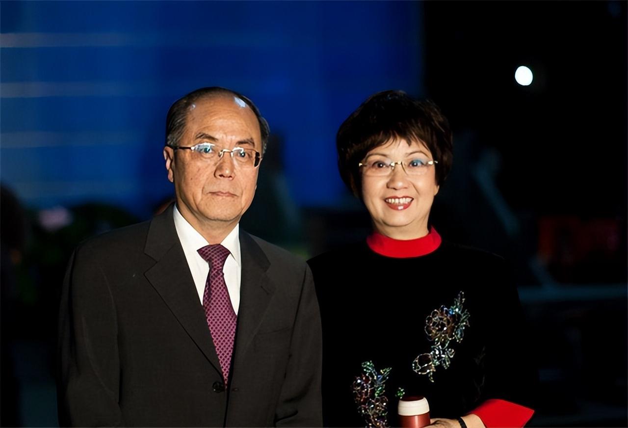47年aa制生活的背后,是对京剧艺术的坚守与奉献 李维康和耿其昌,两位