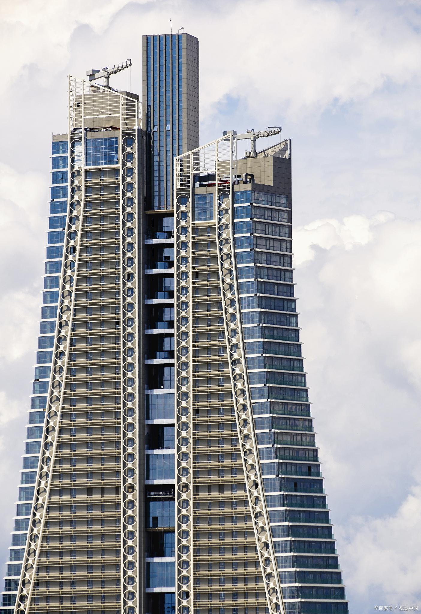 板楼与塔楼:建筑之美的两种诠释 板楼和塔楼,如同建筑界的孪生兄弟