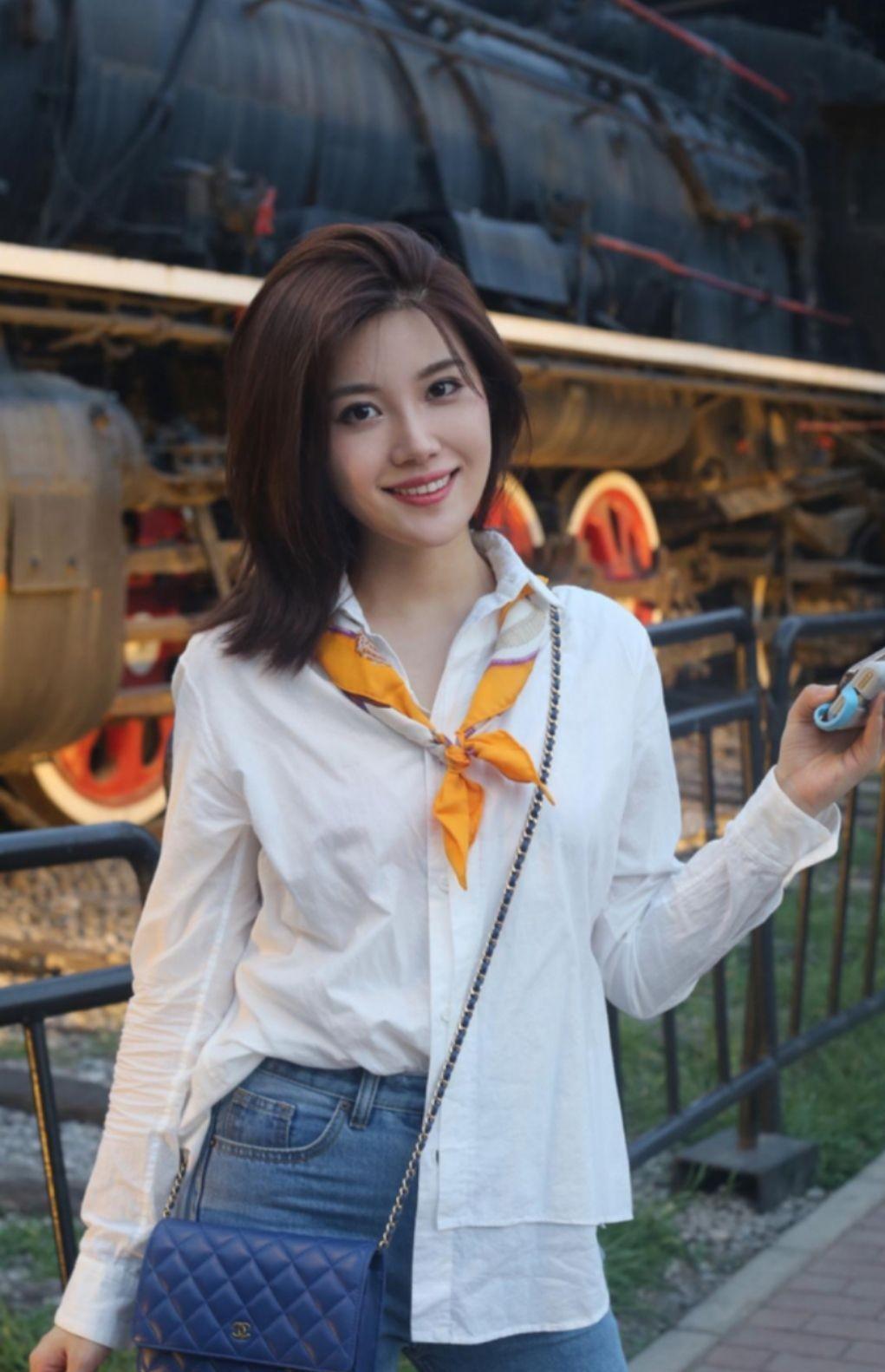 代美女主持人:新一代的璀璨之星 央视的四位新生代美女主持人郑子可