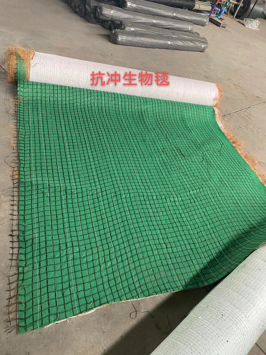 生态毯:守护绿意的护坡神器 荒芜的坡面,让人心生无限感慨.