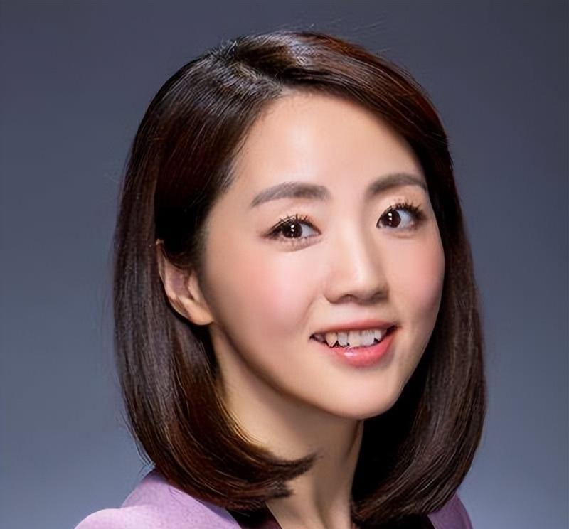 杨丹:从艺考失败到成为女强人 中央电视台气象频道主播杨丹,从艺考