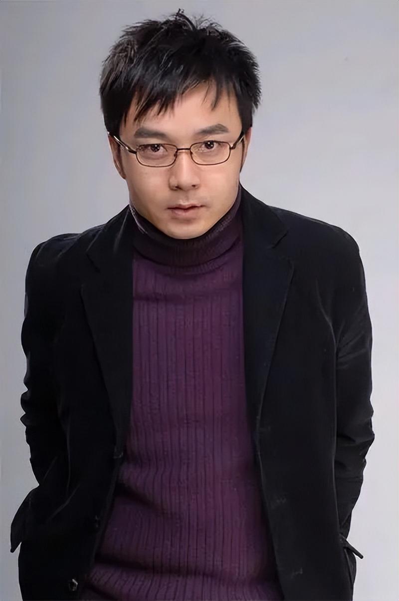 从湖南卫视的顶梁柱,到近乎销声匿迹,汪涵的娱乐圈生涯可谓大起大落