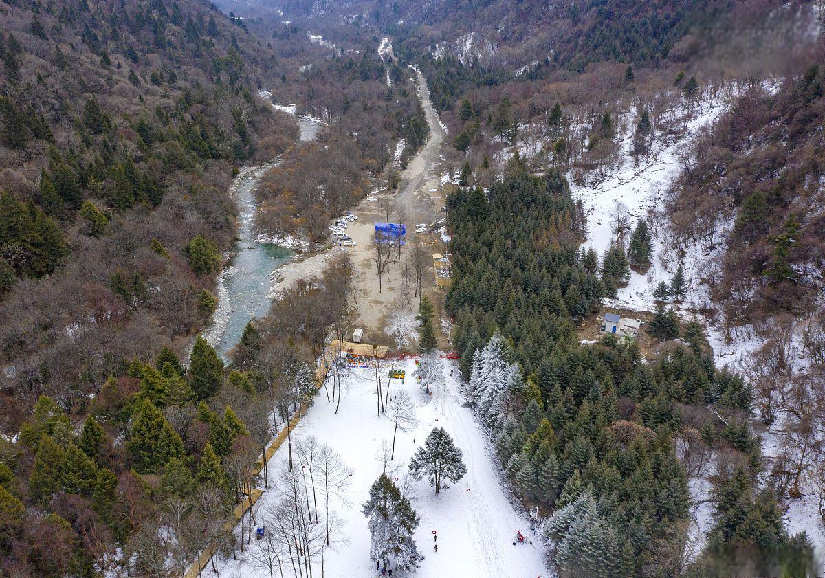 孟屯河谷,位于四川省阿坝藏族羌族自治州理县境内,是一处集瑰丽自然
